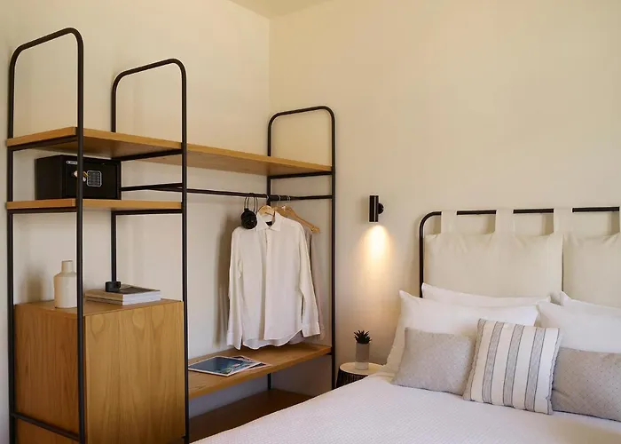 Chill & Co. Serifos *