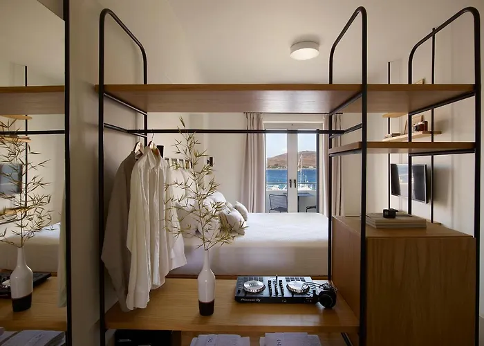 Chill & Co. Serifos * Livadi (Serifos)