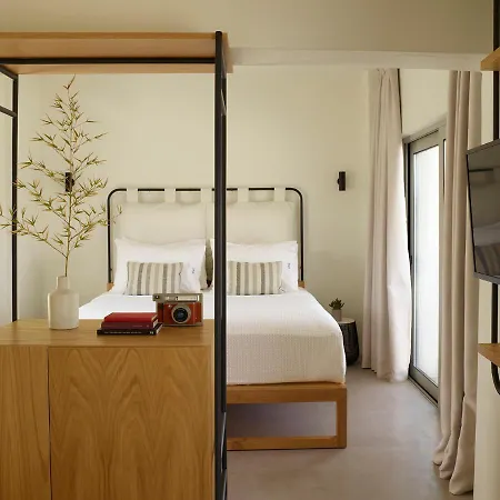 Chill & Co. Serifos *