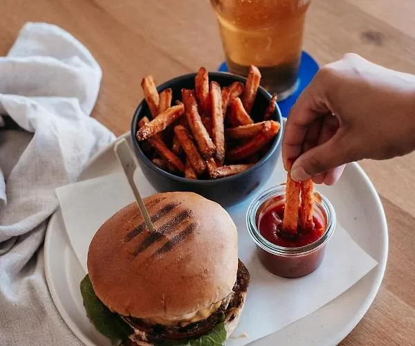 Chill & Co. Serifos Hotel *