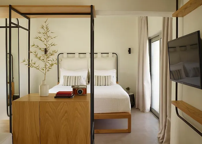 Chill & Co. Serifos *